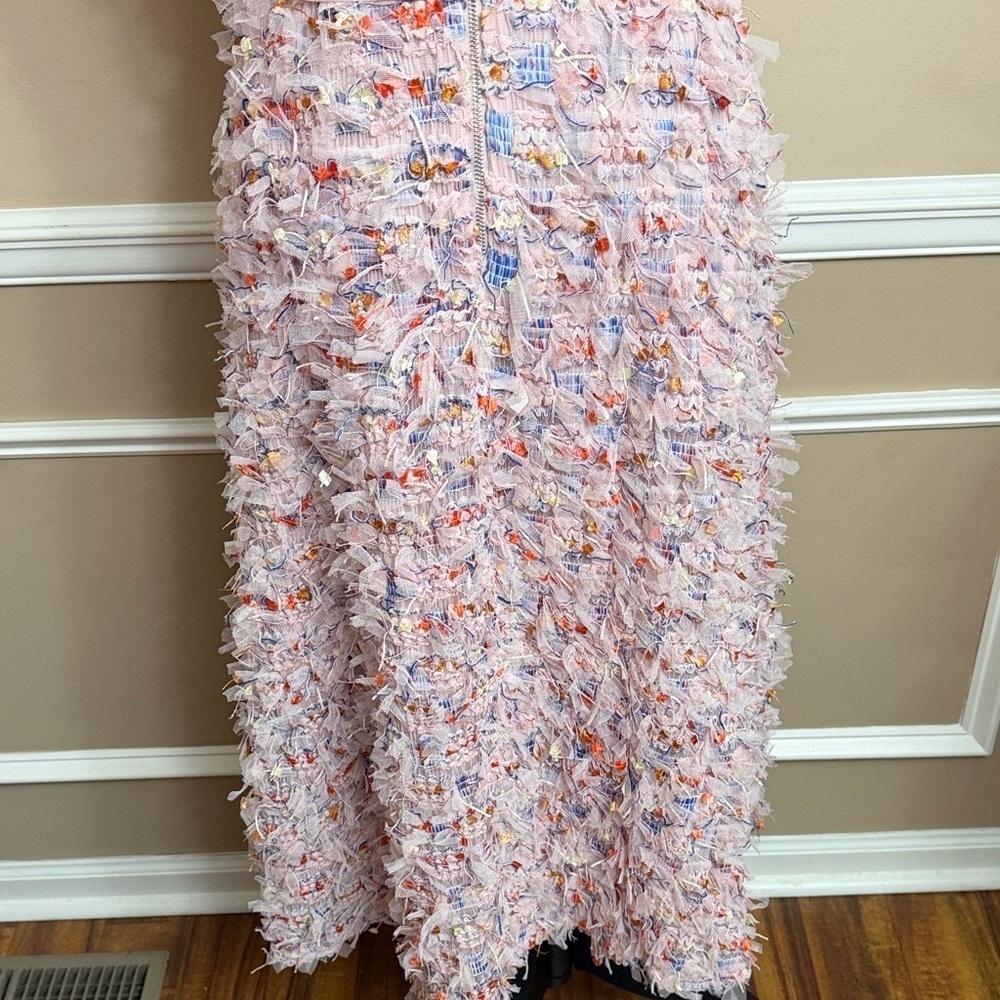 Elegant Pink Feather Mesh
Dress with Bow - Picture 7 of 13